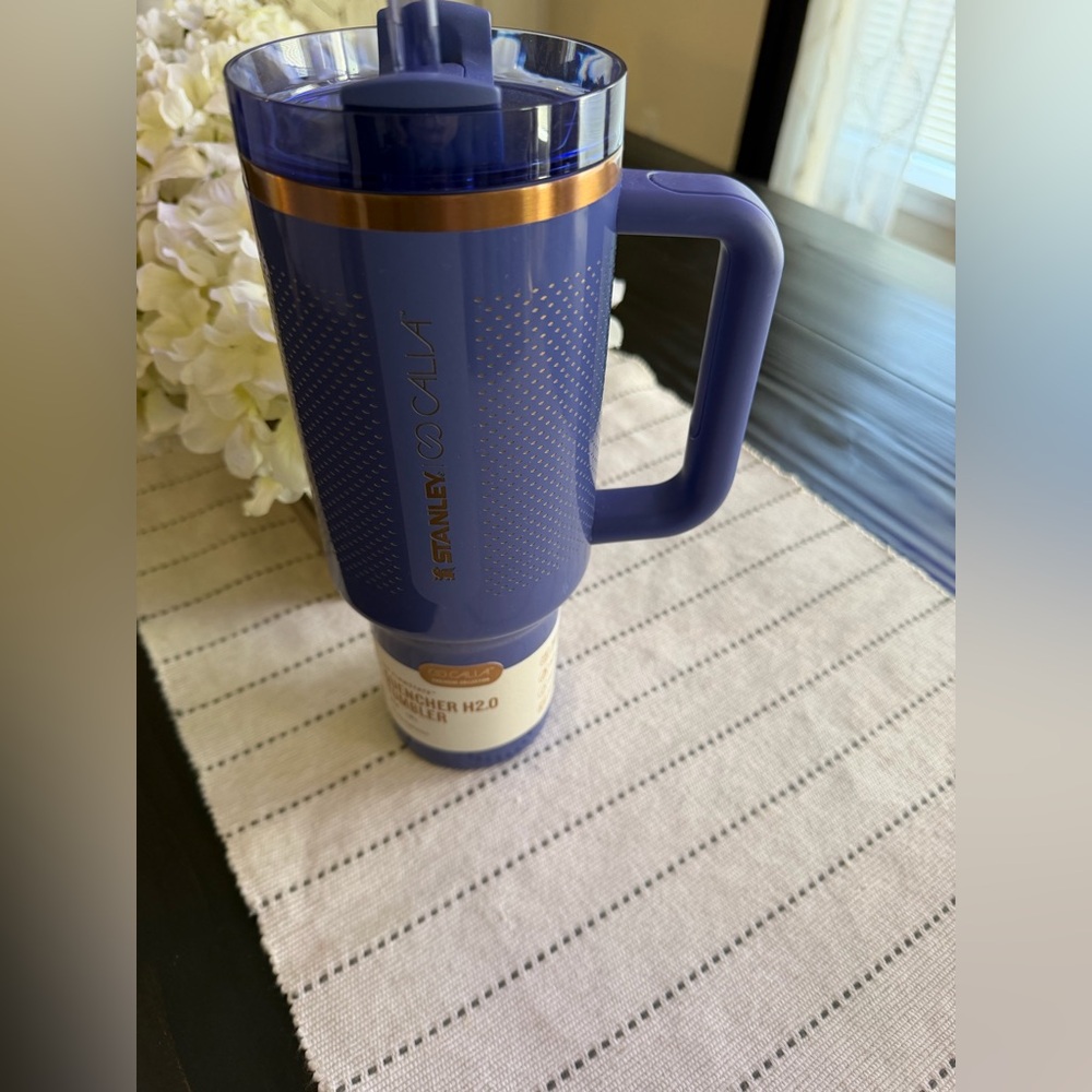 Stanley Classic Purple Tumbler with Handle - 40 oz BRAND NEW LIMITED EDITION